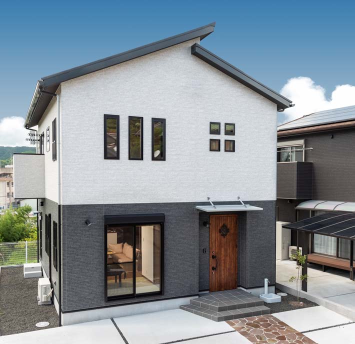どこか懐かしい蔵をイメージした和モダンな家 施工事例 J Fit Home 鹿児島で月々5万円から叶う新築注文住宅 どこか懐かしい蔵をイメージした和モダンな家 施工事例 J Fit Home 鹿児島で月々5万円から叶う新築注文住宅