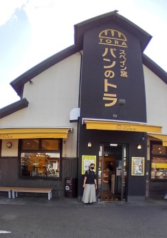 やっぱりパンは窯焼き