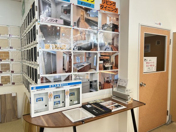 窓の断熱性能やホーロー素材の丈夫さなど、見て・触れて・違いを実感できる体感コーナーをご用意。
性能の高さをその場で確かめられます。
