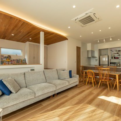 天井高3mの開放的なLDK