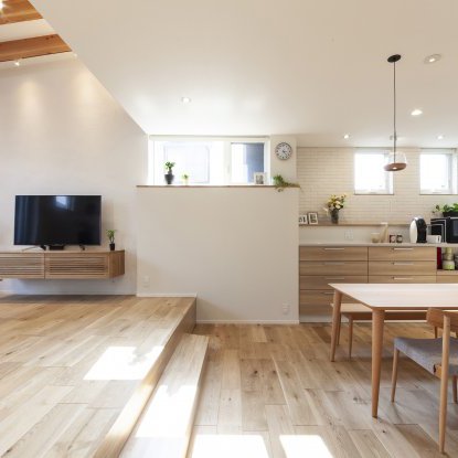 立体的な設計で広がりを考えた家