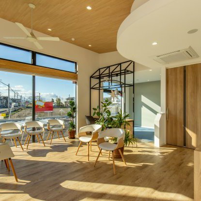 優しい温もりに包まれた歯科医院