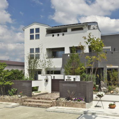 家族の理想を叶えるドリームハウス