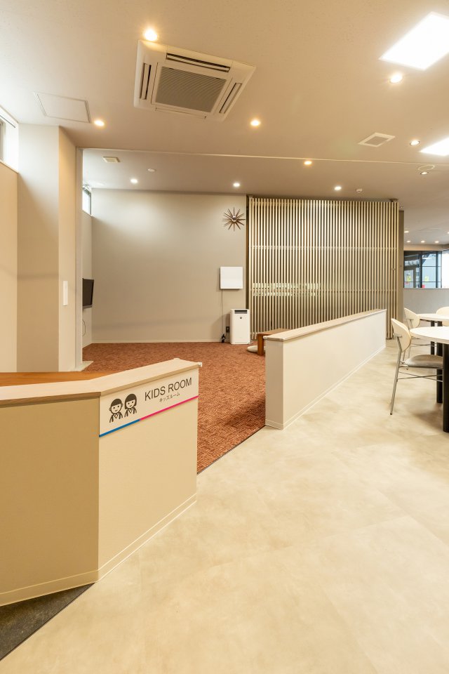 打ち合わせの際、お子様に遊んでいただけるキッズルーム。