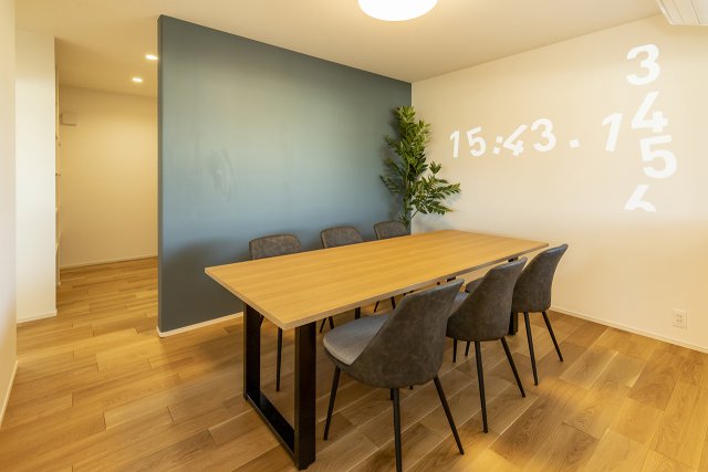 各展示場内に打ち合わせスペースを設けているので、すぐに実物を確認することが可能です。