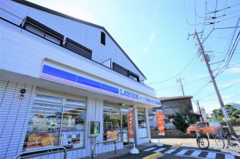 ローソンスリーエフ茅ヶ崎東香川店