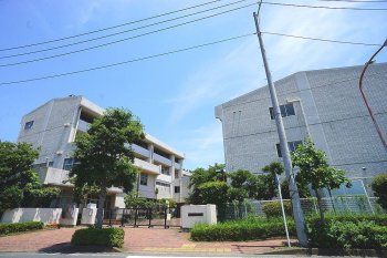 藤沢市立羽鳥中学校
