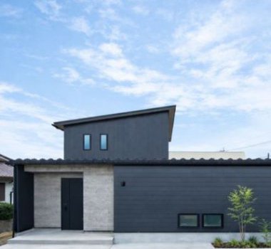 モノトーンでスタイリッシュ1階完結型ハウス