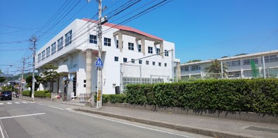 徳島市立八万中学校
