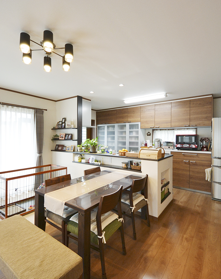 ラグジュアリーな大人デザインのお家