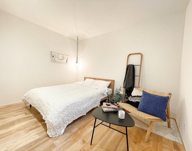 あえて6帖とコンパクトにした寝室は、安眠に集中できる落ち着いた空間。エアコンも効きやすく、経済的にも嬉しい設計です。
※写真はイメージ。