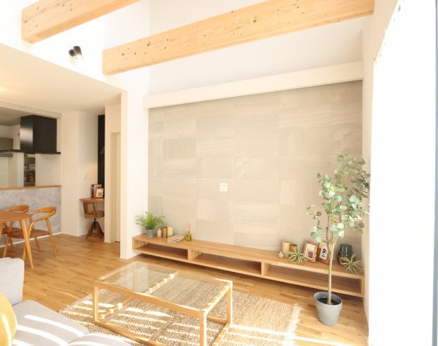 LDKにはアクセントにグレージュのエコカラットを。
※写真はイメージ