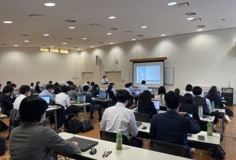 【社内行事】4半期に一度の全体会議を行いました