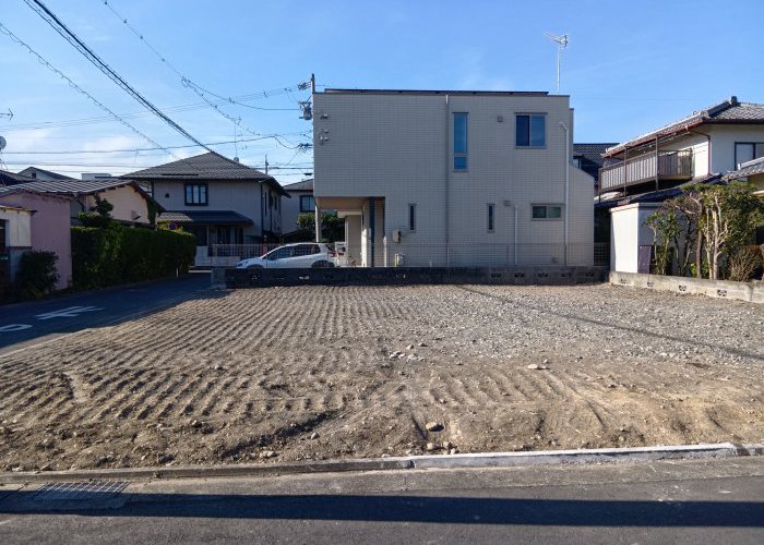 北東側より撮影　教育・生活施設が整った住環境