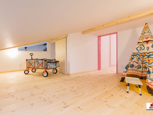 子供部屋は子供たちの好きな色に。<br />
子供部屋ピンク編