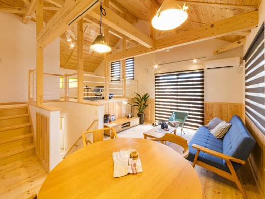 ALLenの魅力！天井が羽目板！！