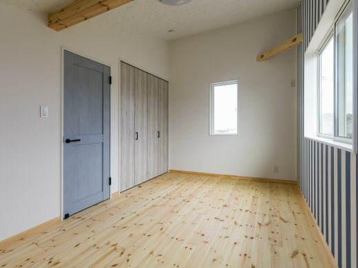 こども部屋は可愛らしく！子供も喜ぶクロス使い