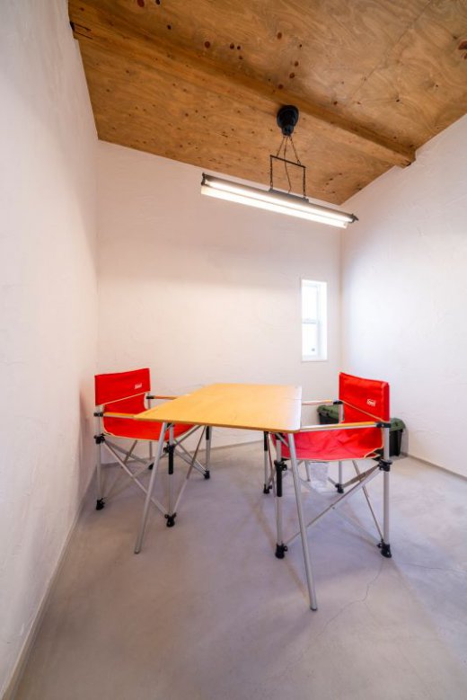 LDKと一体型の玄関と多収納