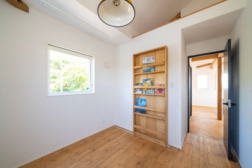 本棚？隠し扉？