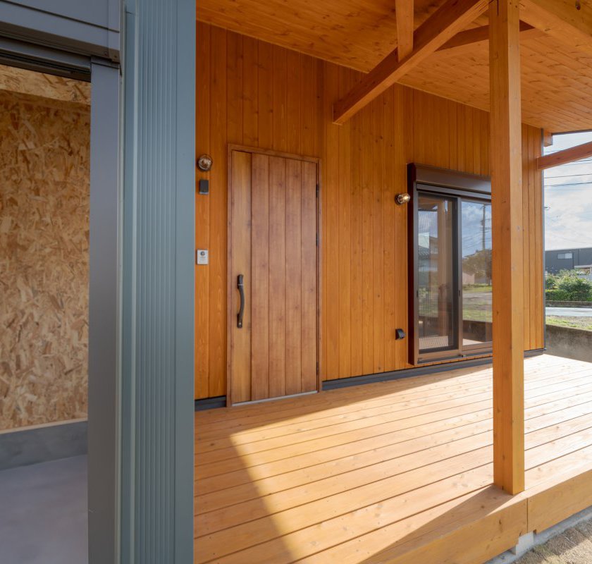 くつろぎのウッドデッキ