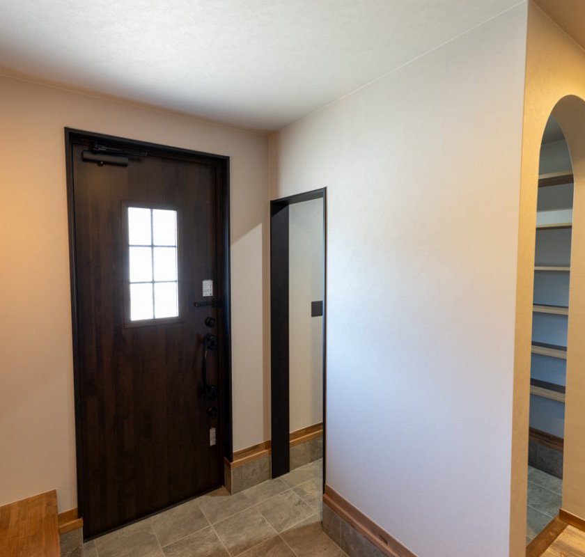 暮らしやすさに配慮した玄関空間