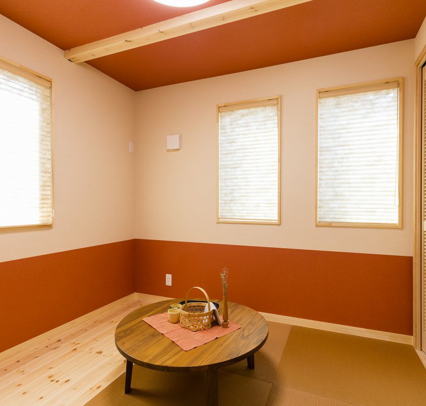 部屋数も多い平屋ベースの造り