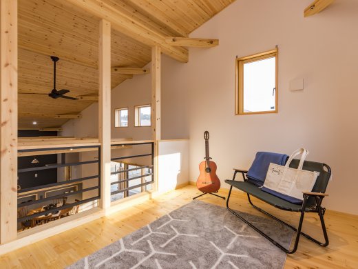 木の香りのする落ち着くLDK