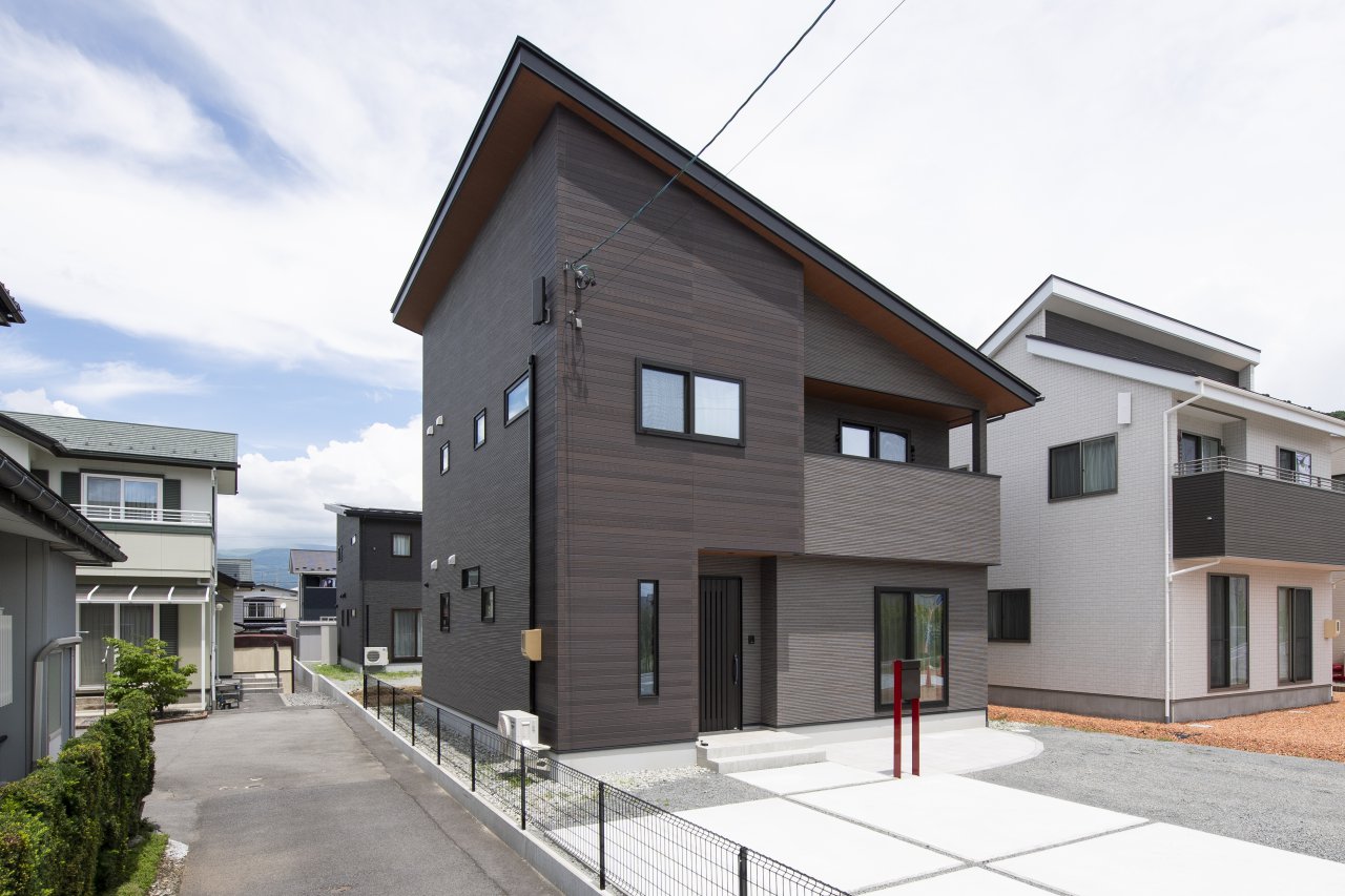 モダンでお洒落な雰囲気の家【茅野市】