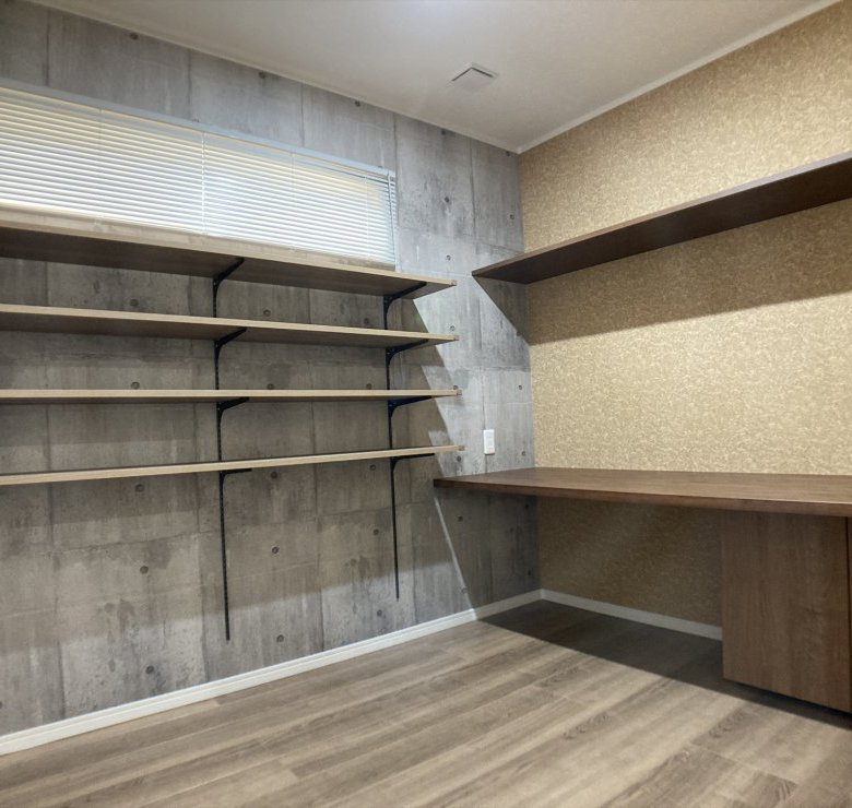 ご主人こだわりの書斎