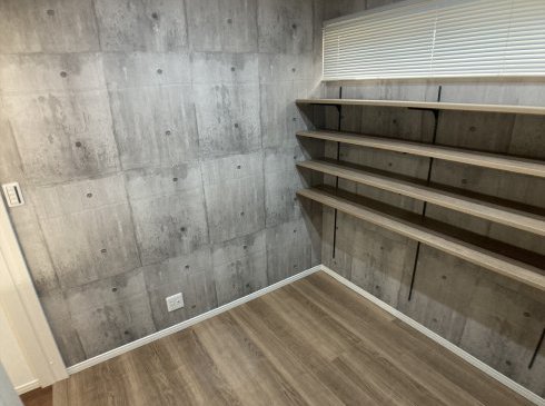 ご主人こだわりの書斎