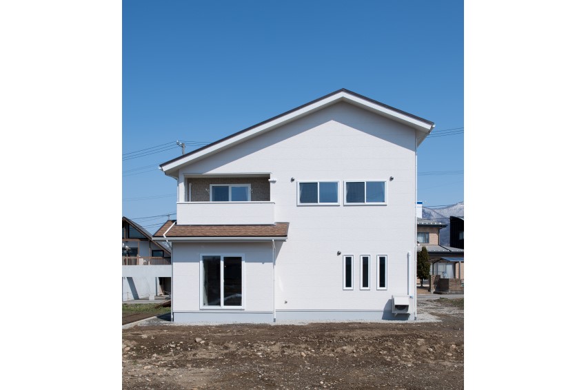 アメリカ西海岸風のおうち【中野市】