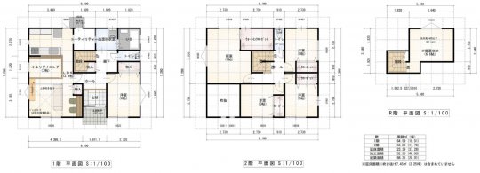 リビングに暖かい光が降り注ぐ吹き抜けのある家事ラク導線の家