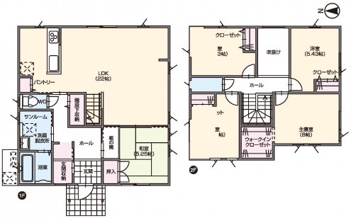 吹き抜けからLDKに陽の光が差し込む明るい住まい