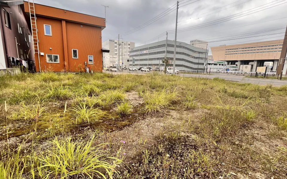 石江3丁目 新青森駅西口駐車場向かい 小学校まで徒歩6分 総合病院徒歩3分 青森市で高性能zeh住宅を建てるならサイトーホーム 石江3丁目 新青森駅西口駐車場向かい 小学校まで徒歩6分 総合病院徒歩3分 青森市で高性能zeh住宅を建てるならサイトーホーム
