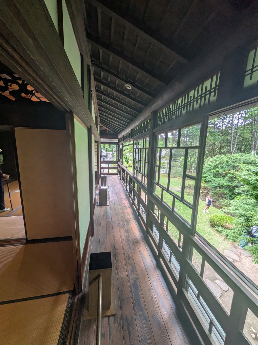 建物内