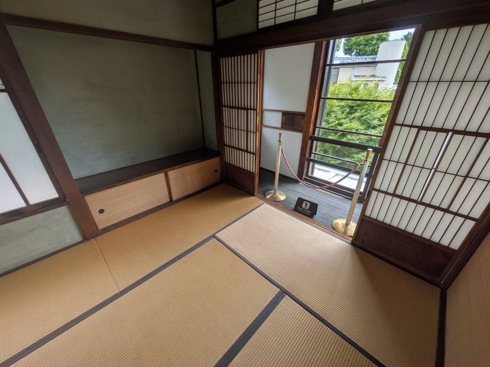 建物内