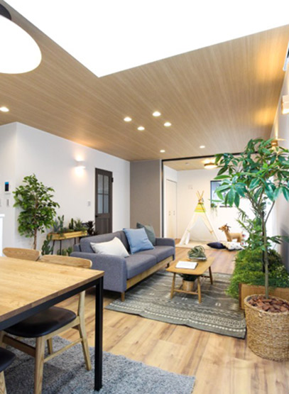 プライベートを確保できるリビング