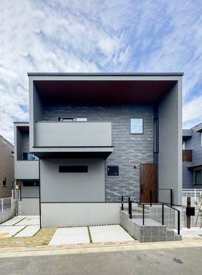 縦の空間を有効活用したスキップフロアのある家