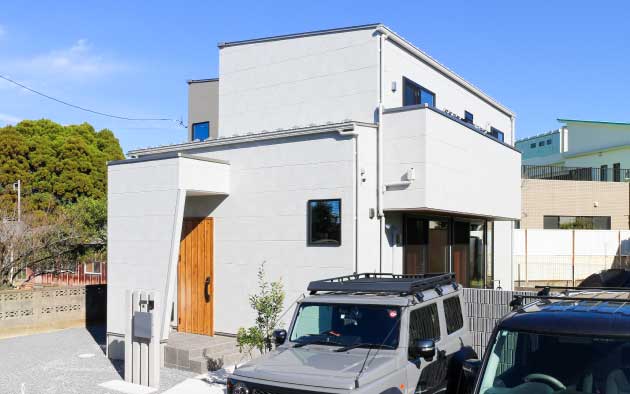 ご夫婦のこだわりが詰まった大きなお庭と和と洋が共存するお家